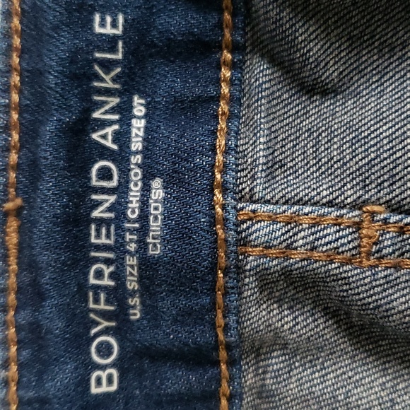 CT688 Chico's Boyfriend Ankle Blue Jean 4T - Picture 5 of 6